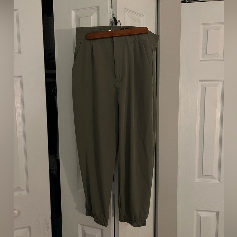Grey/green trouser jogger